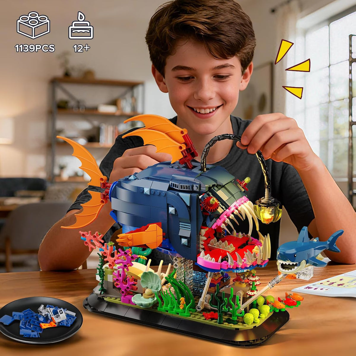 TERRAMUS Mechanical Anglerfish Building Set, 1139 Pcs Deep Sea Lantern Fish Ocean Animal Block Kit with Moving Gear Base Decor Gift Age 12+